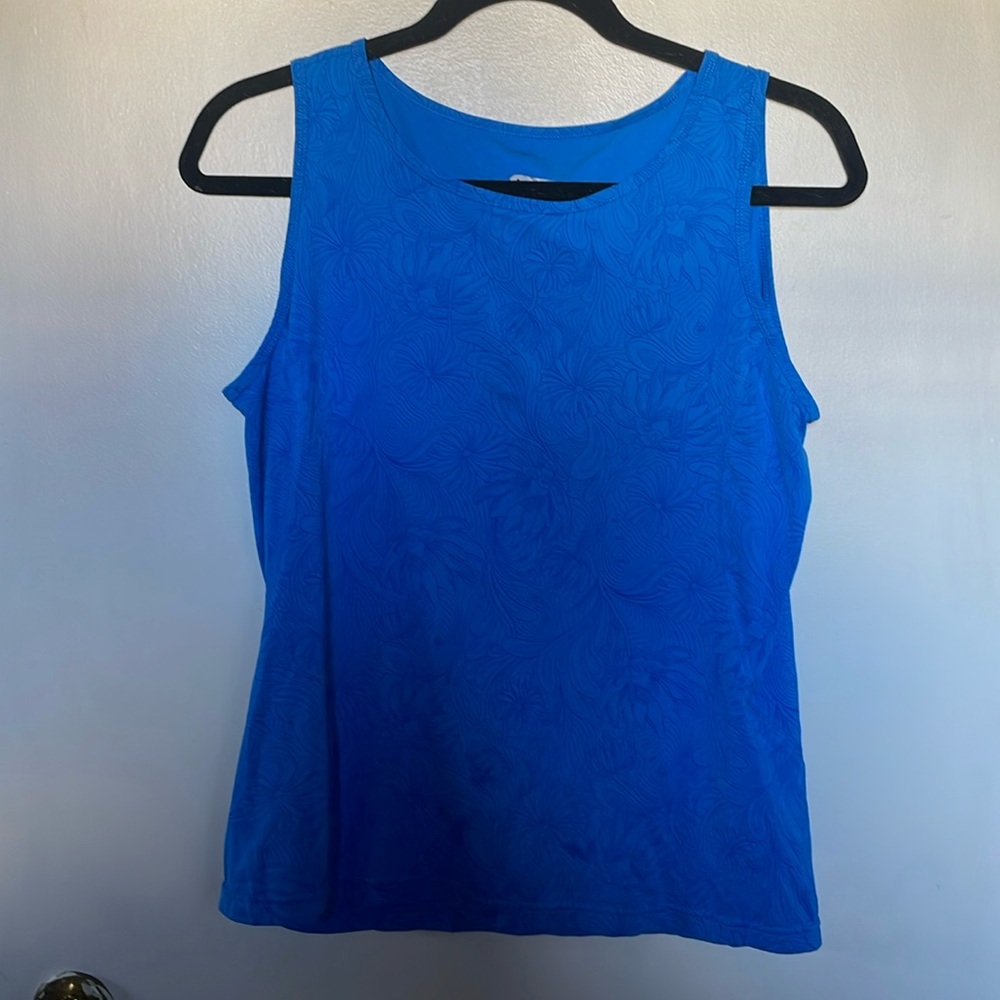 Columbia grt light blue tank top. Nice condition. Medium. Machine wash.